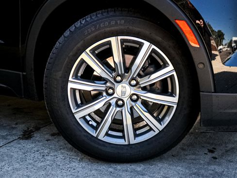 Used 2022 Cadillac XT4 Sport w/ Comfort Package image 13