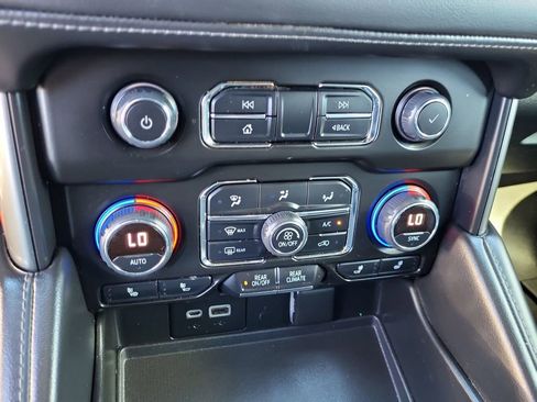 Used 2021 Chevrolet Tahoe Z71 image 21