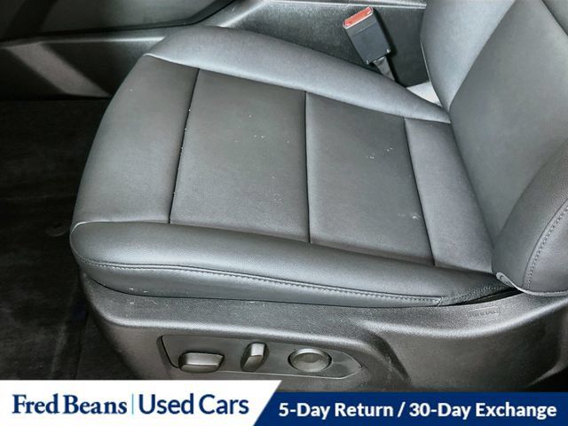 Used 2026 Chevrolet Colorado Trail Boss AWD/4WD image 24