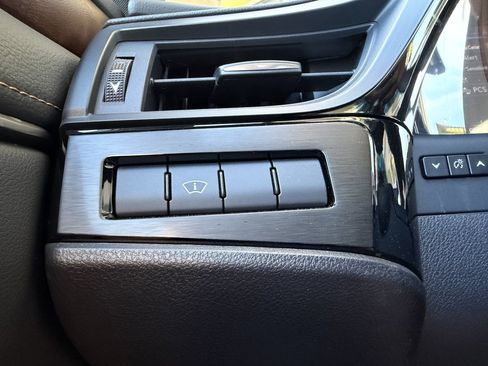 Used 2025 Lexus ES 350 w/ Premium Package image 31