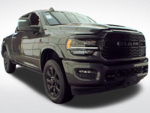 Used 2024 RAM 2500 Limited AWD/4WD image 9