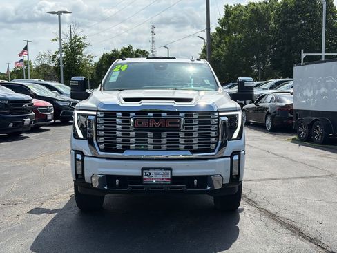 Used 2024 GMC Sierra 2500 Denali w/ Denali Reserve Package AWD/4WD image 3