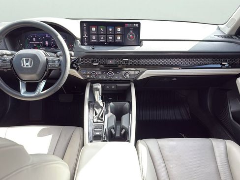 Used 2023 Honda Accord Touring image 19