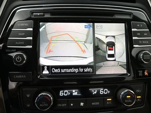 Used 2023 Nissan Maxima Platinum w/ Sport Mat Group FWD image 19