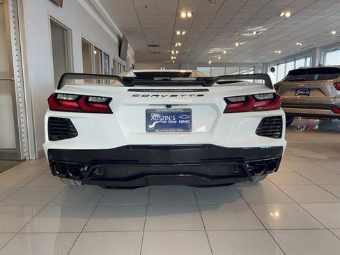 Used 2023 Chevrolet Corvette Stingray w/ Z51 Performance Package image 6