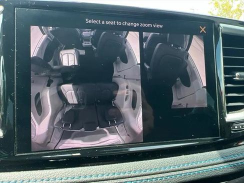 Certified 2021 Chrysler Pacifica Touring-L w/ Uconnect Theater Family Group FWD image 46