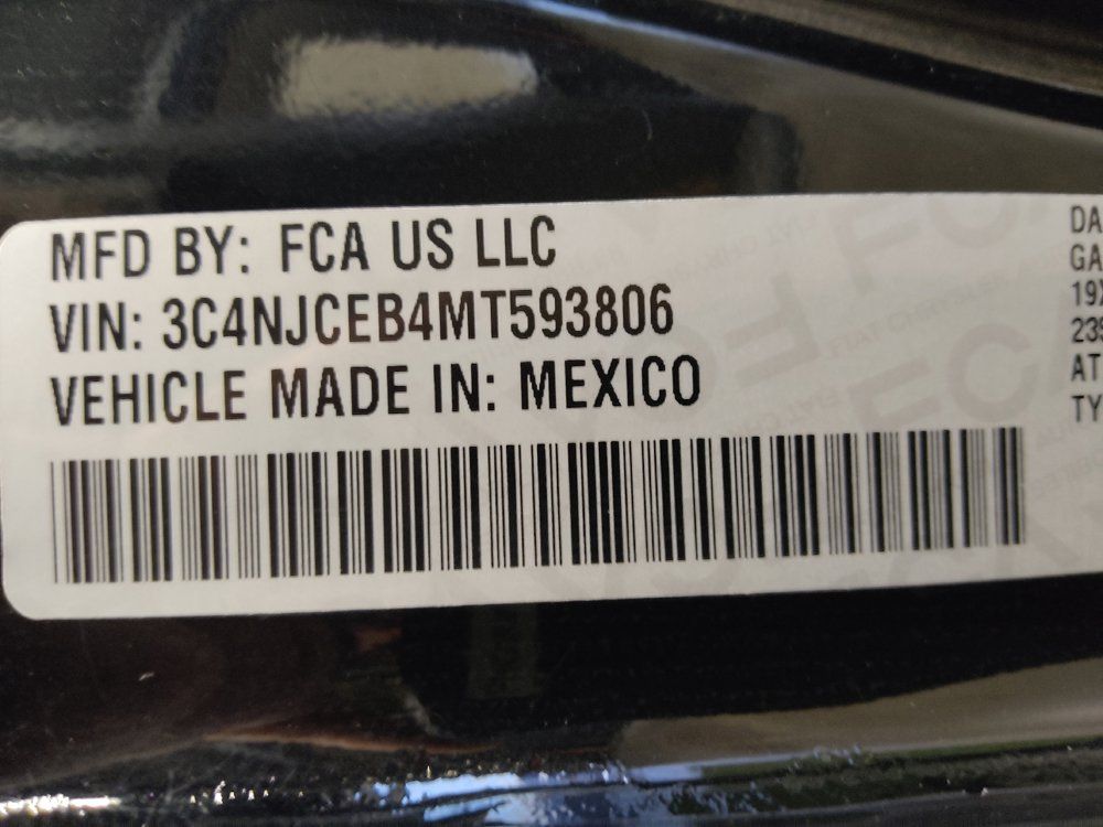 Used 2021 Jeep Compass Latitude FWD image 33