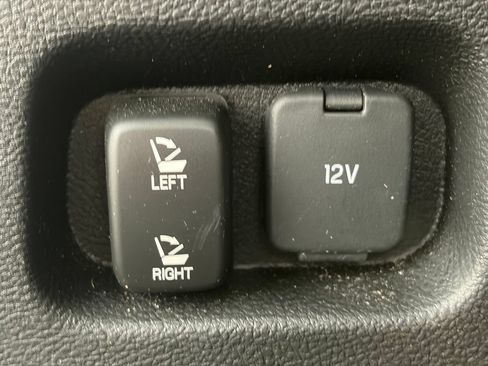 Used 2023 Ford Edge SEL w/ Convenience Package AWD/4WD image 10