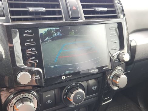 Used 2021 Toyota 4Runner Venture w/ Moonroof Package AWD/4WD image 9