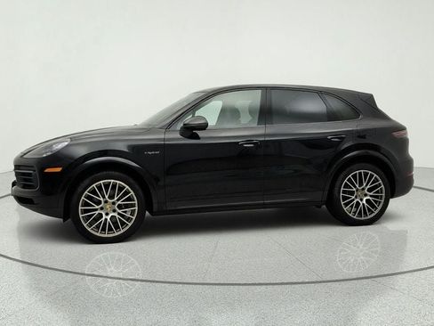 Used 2022 Porsche Cayenne Platinum Edition w/ Premium Package Plus AWD/4WD image 8