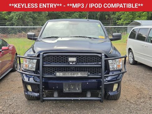 Used 2014 RAM 1500 Express RWD image 2