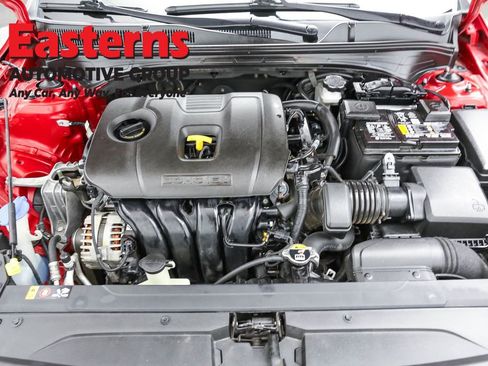 Used 2023 Kia Forte LXS image 7