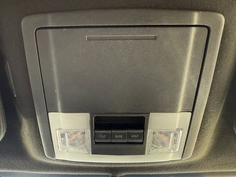 Used 2016 Ford Expedition Platinum image 15