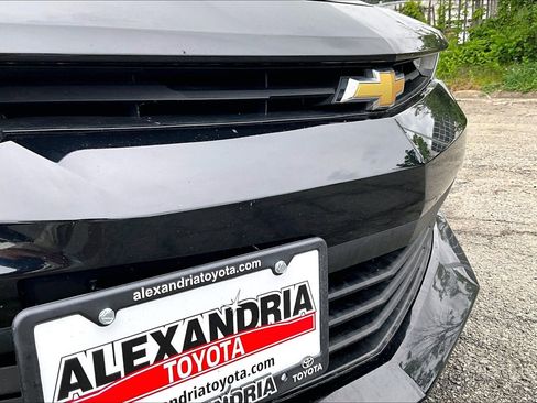 Used 2018 Chevrolet Camaro LT RWD image 27