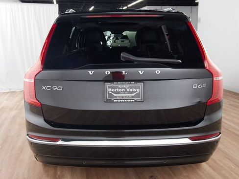 Certified 2023 Volvo XC90 B6 Plus AWD/4WD image 4