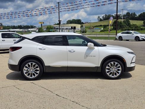Used 2023 Chevrolet Blazer Premier image 6