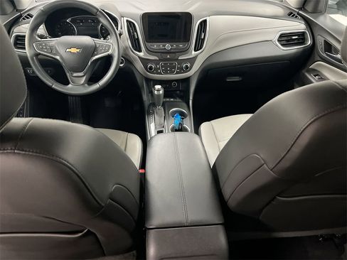 Used 2020 Chevrolet Equinox Premier image 10