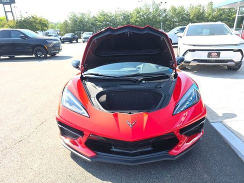 Used 2022 Chevrolet Corvette Stingray Coupe w/ 1LT RWD image 27