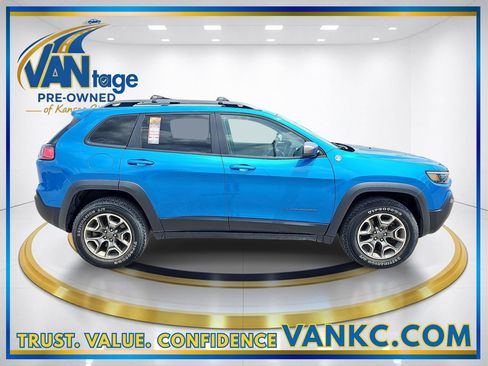 Used 2021 Jeep Cherokee Trailhawk AWD/4WD image 5