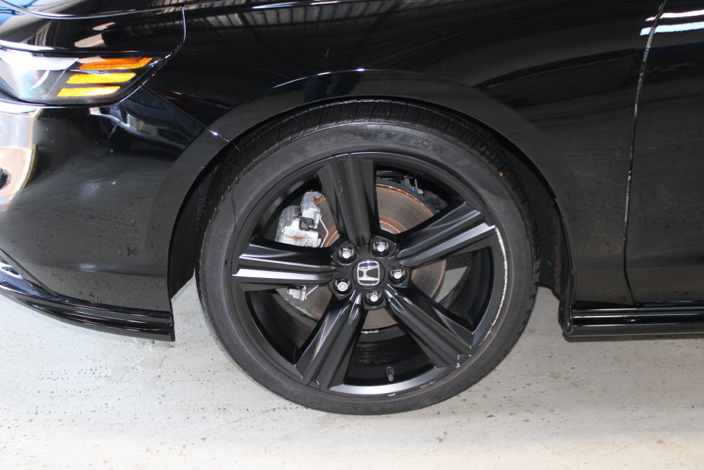 Used 2024 Honda Accord Sport image 4