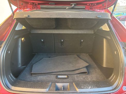 Used 2025 Chevrolet Trax LT image 31