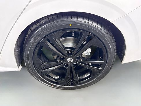 Used 2020 Nissan Sentra SR FWD image 30