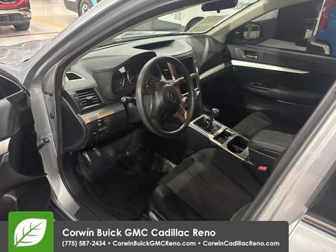 Used 2014 Subaru Outback 2.5i AWD/4WD image 10