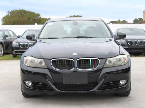 Used 2011 BMW 328i xDrive Sedan image 2