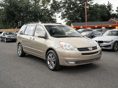 Used 2004 Toyota Sienna XLE FWD image 4