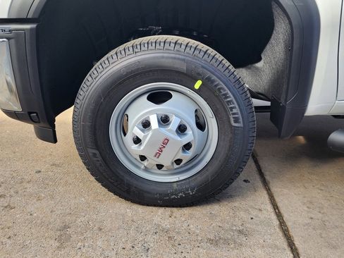 New 2026 GMC Sierra 3500 Pro w/ Convenience Package image 51