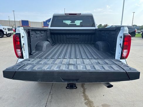 Certified 2025 GMC Sierra 2500 SLE w/ SLE Value Package; AWD/4WD image 6