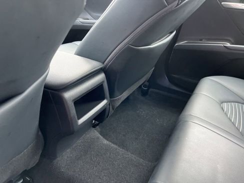 Used 2024 Toyota Camry SE image 44