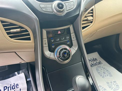 Used 2013 Hyundai Elantra GLS FWD image 25