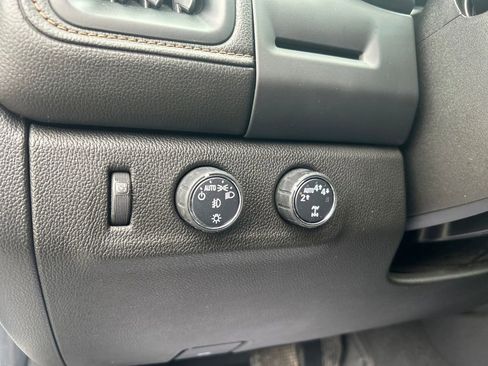 Used 2021 GMC Canyon AT4 w/ Driver Alert Package AWD/4WD image 21