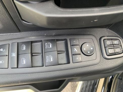 New 2024 RAM 3500 Tradesman image 9