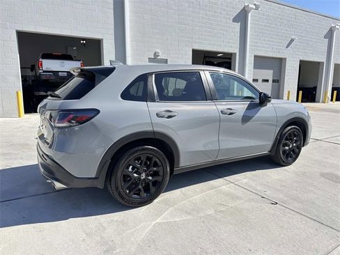 Used 2024 Honda HR-V Sport image 7