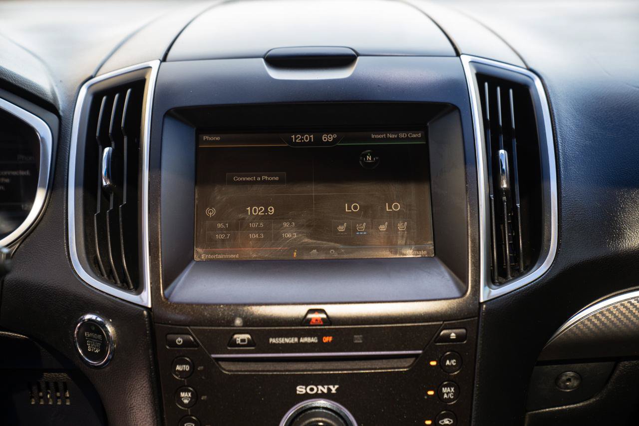 Used 2015 Ford Edge Sport w/ Equipment Group 401A AWD/4WD image 28