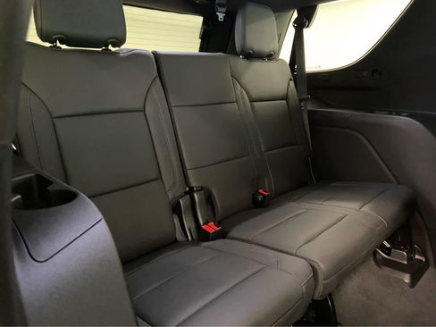 Used 2023 Chevrolet Tahoe LT image 19