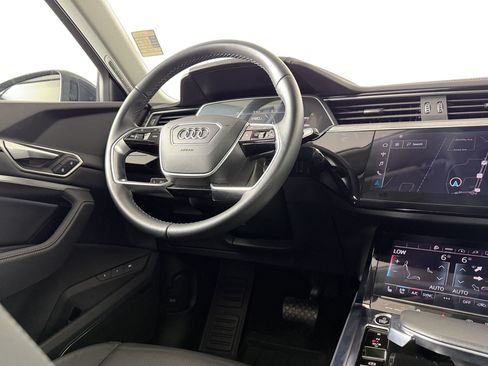 Used 2024 Audi Q8 e-tron Premium Plus AWD/4WD image 15