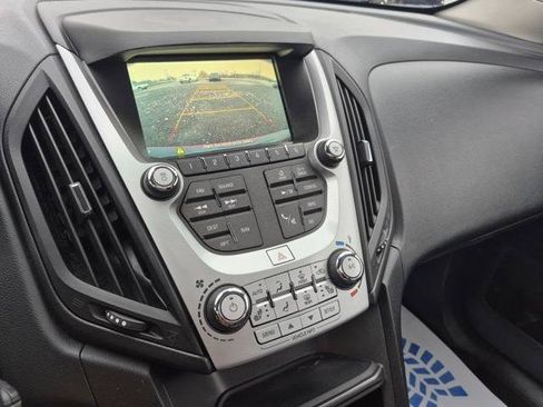 Used 2017 Chevrolet Equinox LT image 13