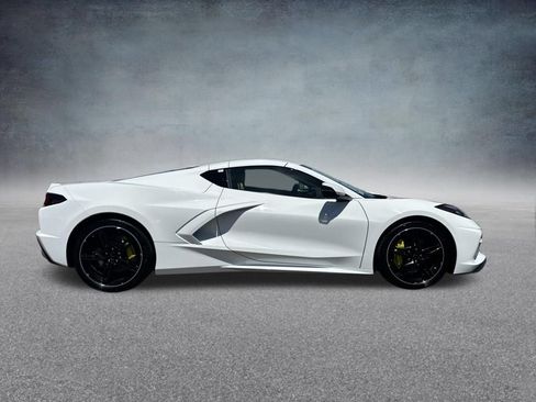 Certified 2024 Chevrolet Corvette Stingray Preferred Cpe w/ 2LT RWD image 2