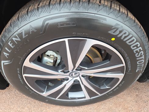 Certified 2024 Lexus RX 350 Premium w/ Accessory Package (Z1) image 12