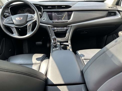 Used 2018 Cadillac XT5 Premium Luxury FWD image 14