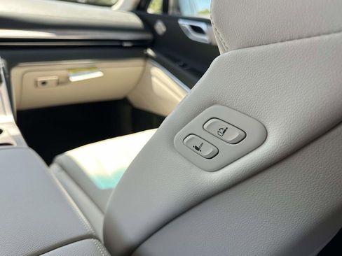 New 2026 Genesis GV80 2.5T Select AWD/4WD image 11