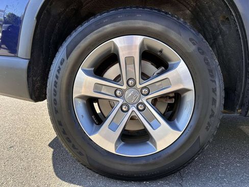 Used 2023 Honda Pilot EX-L image 6