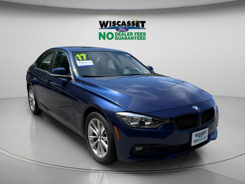 Used 2017 BMW 320i xDrive Sedan AWD/4WD image 22