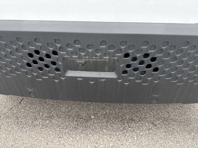 Used 2024 Chevrolet Brightdrop 400 w/ Commercial Equipment Package AWD/4WD image 9