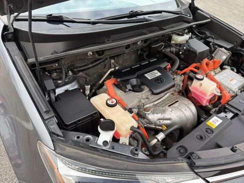 Used 2017 Toyota RAV4 XLE w/ Convenience Package image 10