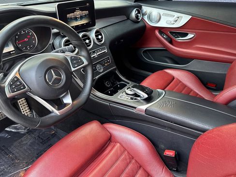 Used 2017 Mercedes-Benz C 300 Coupe image 4