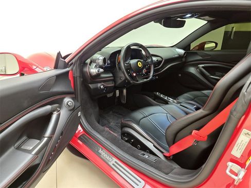 Used 2020 Ferrari F8 Tributo image 17